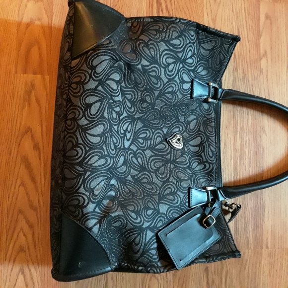 3 pce DVF luggage-PLS SEE DESCRIPTION - Picture 2 of 3